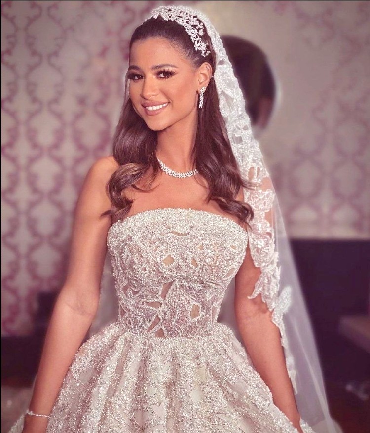 فستان زفاف دينا داش