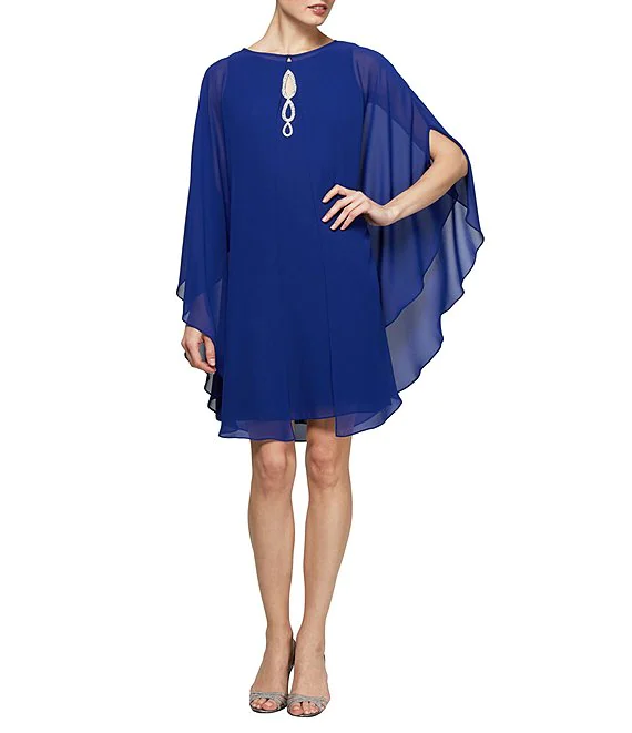 فستان كاجوال باللون الأزرق مع كاب